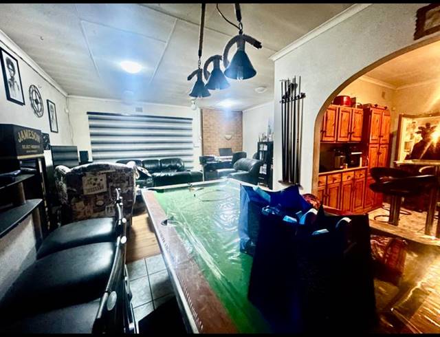 3 BEDROOM HOUSE FOR SALE IN VANDERBIJLPARK CE 3